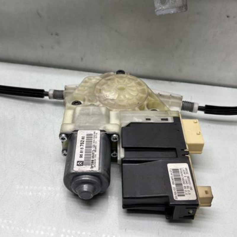 Leve vitre electrique avant gauche CITROEN C4 1 Photo n°3