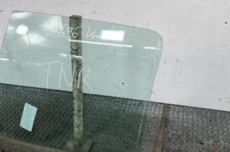 Vitre arriere gauche PEUGEOT 106