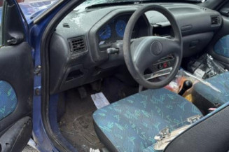 Vitre avant gauche PEUGEOT 106