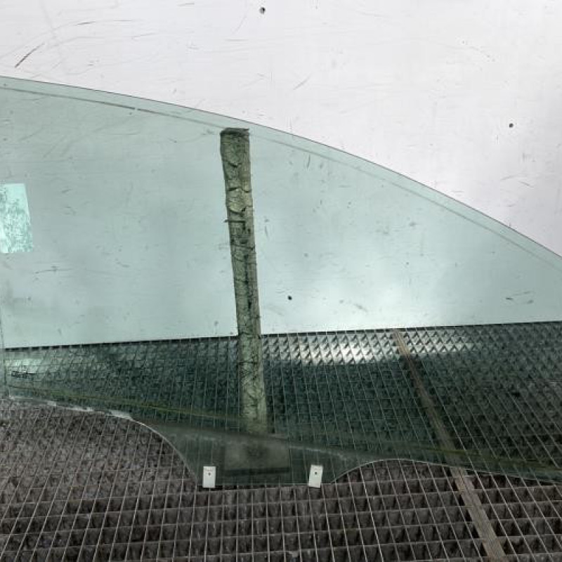 Vitre avant gauche PEUGEOT 307 Photo n°4