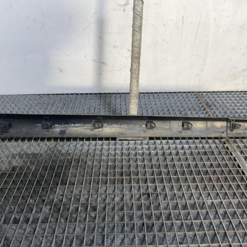 Baguette de porte avant gauche RENAULT CLIO 2 Photo n°3