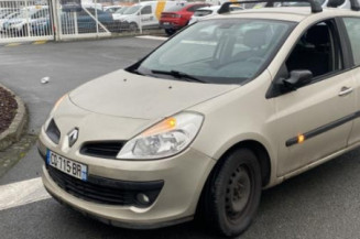 Malle/Hayon arriere RENAULT CLIO 3