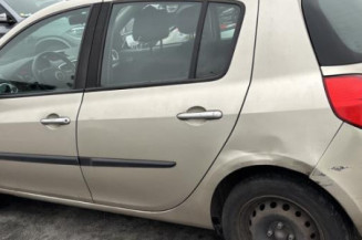 Malle/Hayon arriere RENAULT CLIO 3