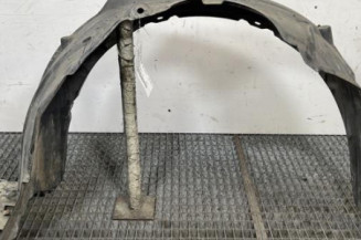 Pare boue avant droit TOYOTA YARIS 3 Photo n°1
