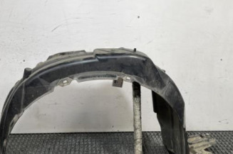 Pare boue avant droit TOYOTA YARIS 3
