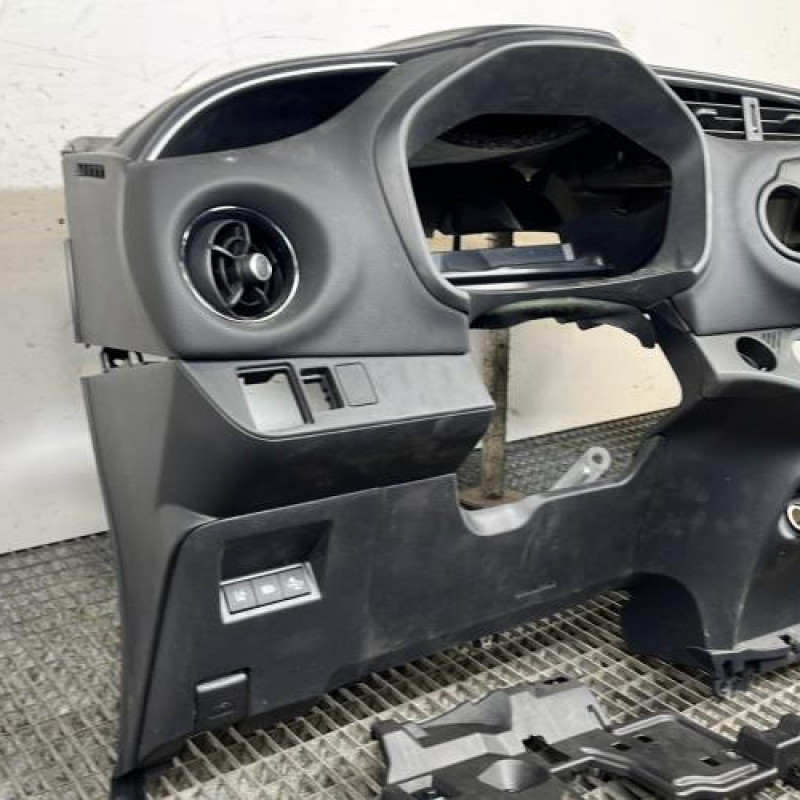 Planche de bord complete TOYOTA YARIS 3 Photo n°3