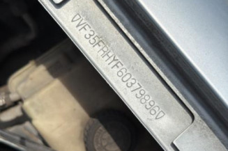 Poignee interieur porte laterale droite PEUGEOT PARTNER 1