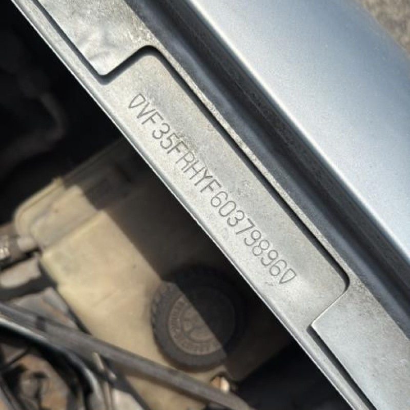 Poignee interieur porte laterale droite PEUGEOT PARTNER 1 Photo n°19