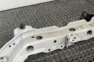 Traverse superieure TOYOTA YARIS 3