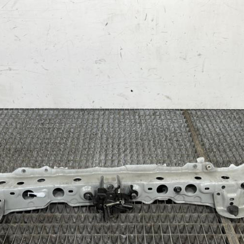 Traverse superieure TOYOTA YARIS 3 Photo n°6