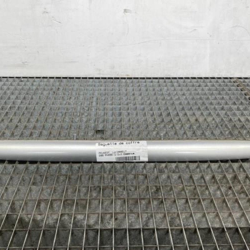 Baguette de coffre PEUGEOT 206 Photo n°4