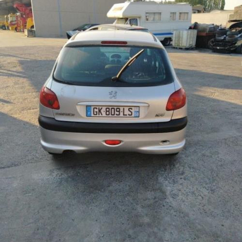 Baguette de coffre PEUGEOT 206 Photo n°6