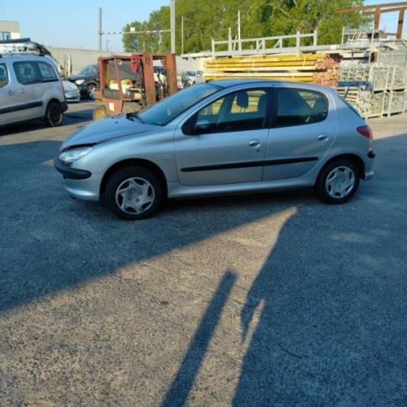 Baguette de coffre PEUGEOT 206 Photo n°9