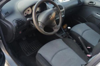 Baguette de coffre PEUGEOT 206