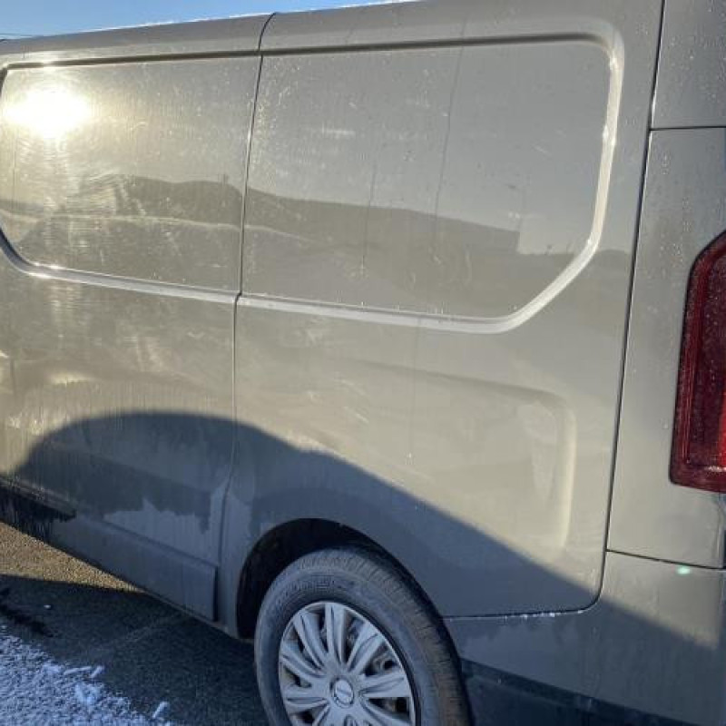 Baguette de coffre RENAULT TRAFIC 3 COURT Photo n°15