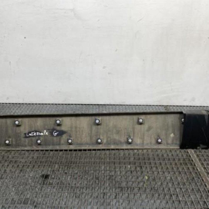 Baguette d'aile arrière gauche RENAULT TRAFIC 3 COURT Photo n°2