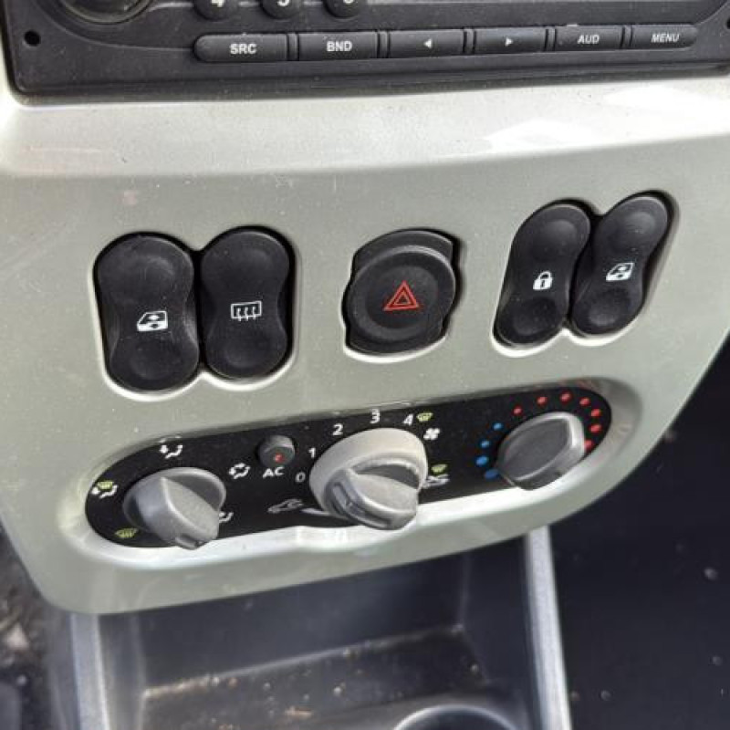 Moteur DACIA SANDERO 1 Photo n°16