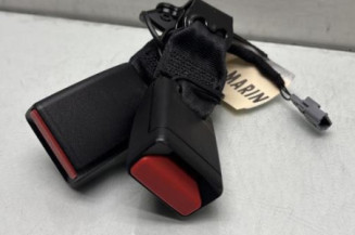 Attache ceinture arriere droit RENAULT CLIO 4 Photo n°1