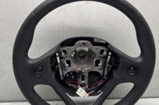 Volant RENAULT CLIO 4 Photo n°1