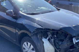 Attache ceinture avant gauche RENAULT FLUENCE