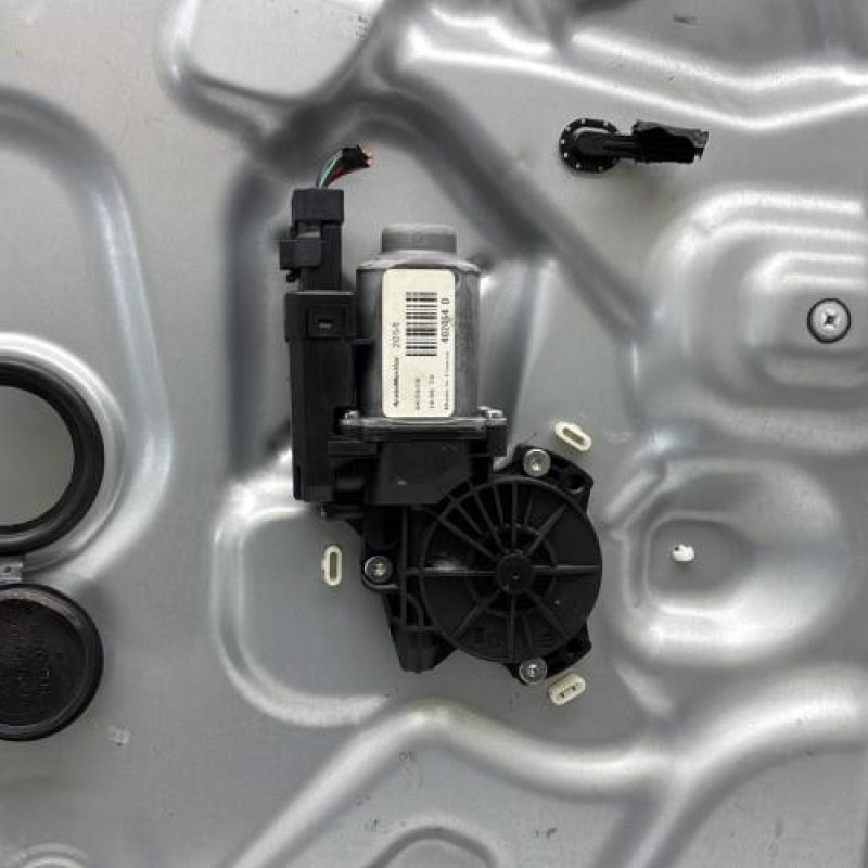 Leve vitre electrique avant droit KIA CEE-D 1 Photo n°3