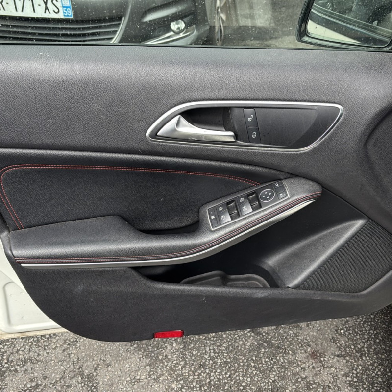 MERCEDES CLASSE A 176 PHASE 1 200 1.8 CDI - 16V TURBO Photo n°19