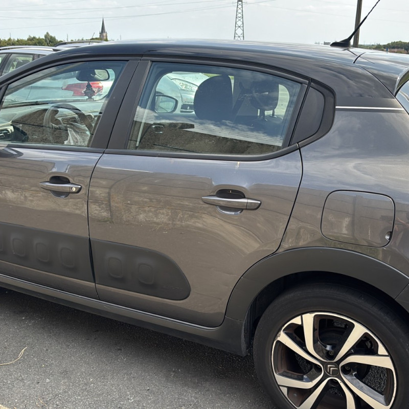 CITROEN C3 3 PHASE 1 1.2 VTI - 12V Photo n°8