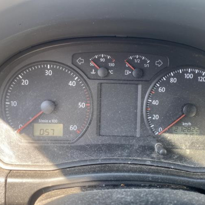 Cremaillere assistee VOLKSWAGEN POLO 4 Photo n°20