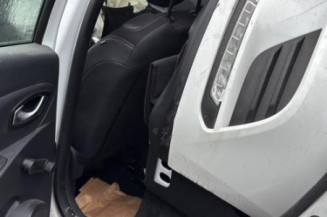 Serrure arriere droit RENAULT CLIO 4