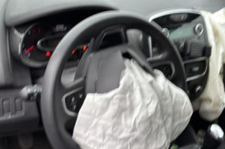 Serrure arriere droit RENAULT CLIO 4