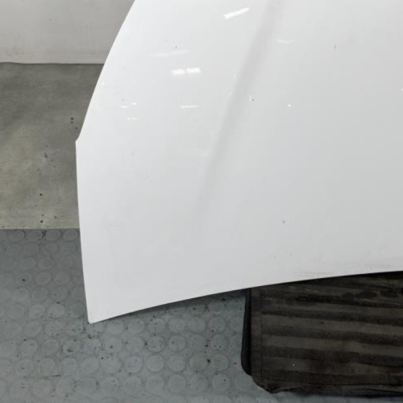 Capot TOYOTA YARIS 3 Photo n°5