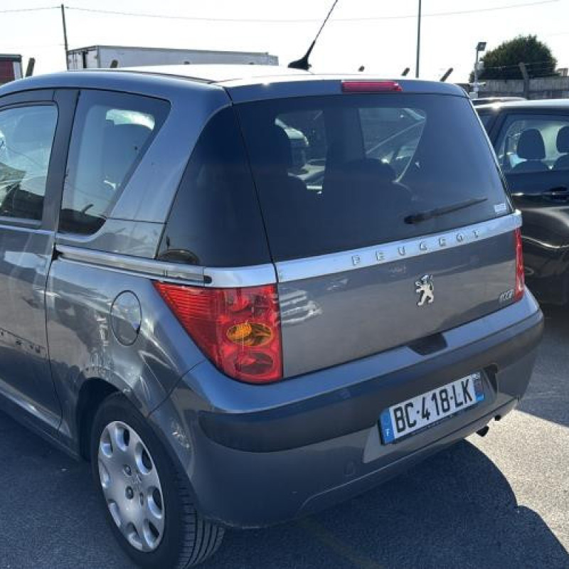 Boite a gants PEUGEOT 1007 Photo n°14