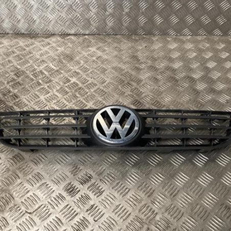 Calandre VOLKSWAGEN POLO 4 Photo n°1