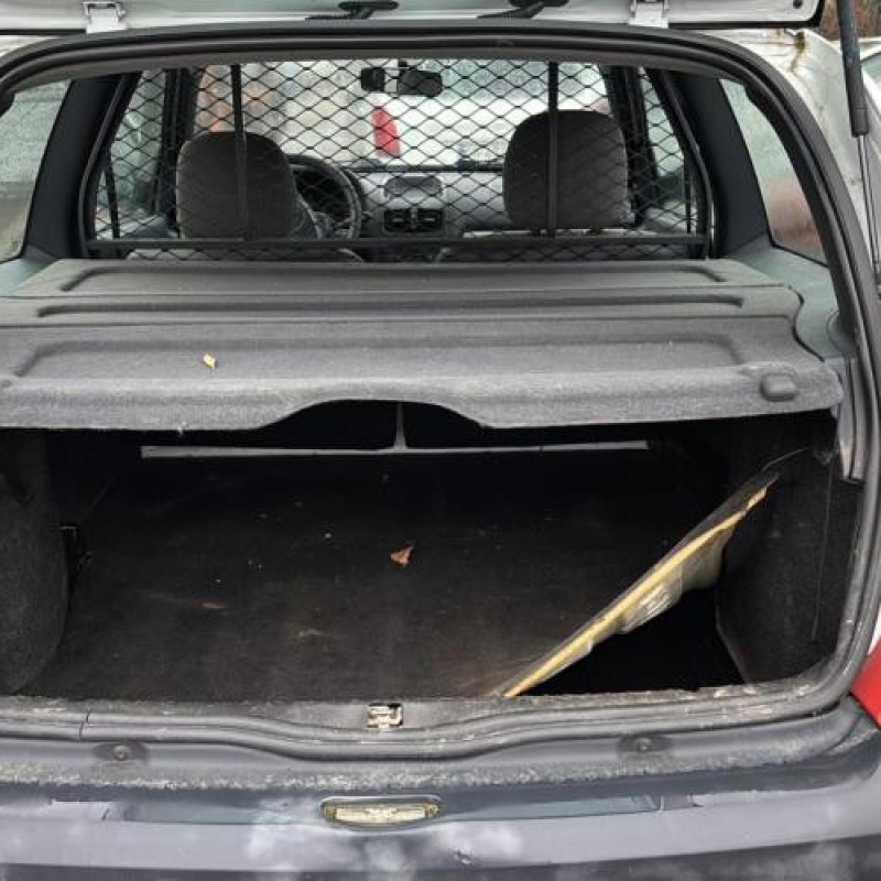 Moteur RENAULT CLIO 2 Photo n°8