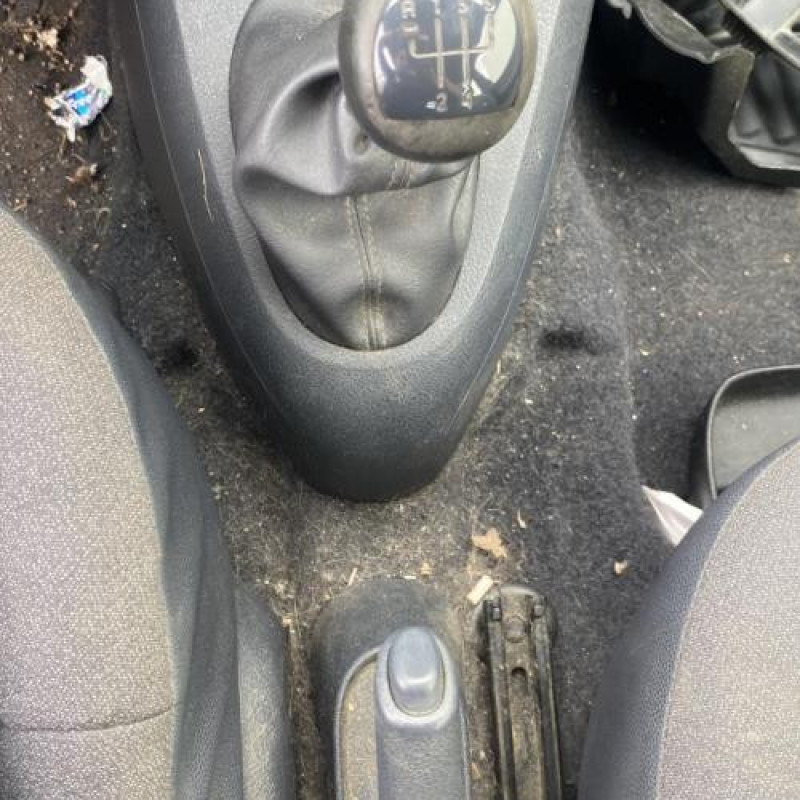 Moteur RENAULT CLIO 2 Photo n°19