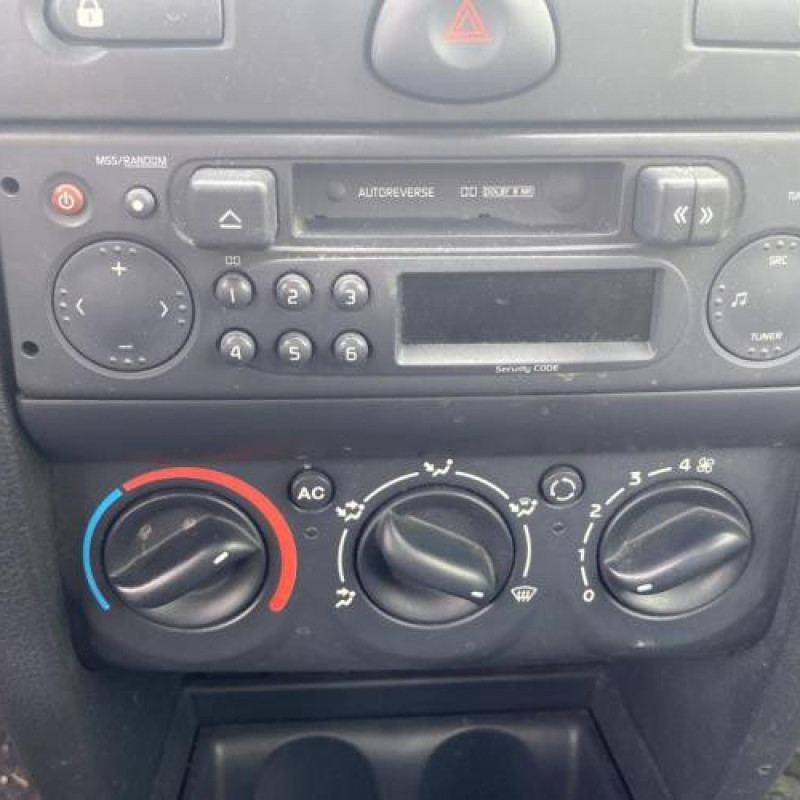 Moteur RENAULT CLIO 2 Photo n°20