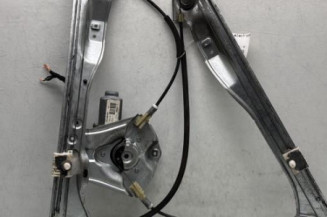 Leve vitre electrique avant droit RENAULT CLIO 3 Photo n°1
