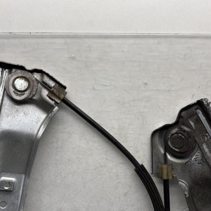 Leve vitre electrique avant droit RENAULT CLIO 3 Photo n°2