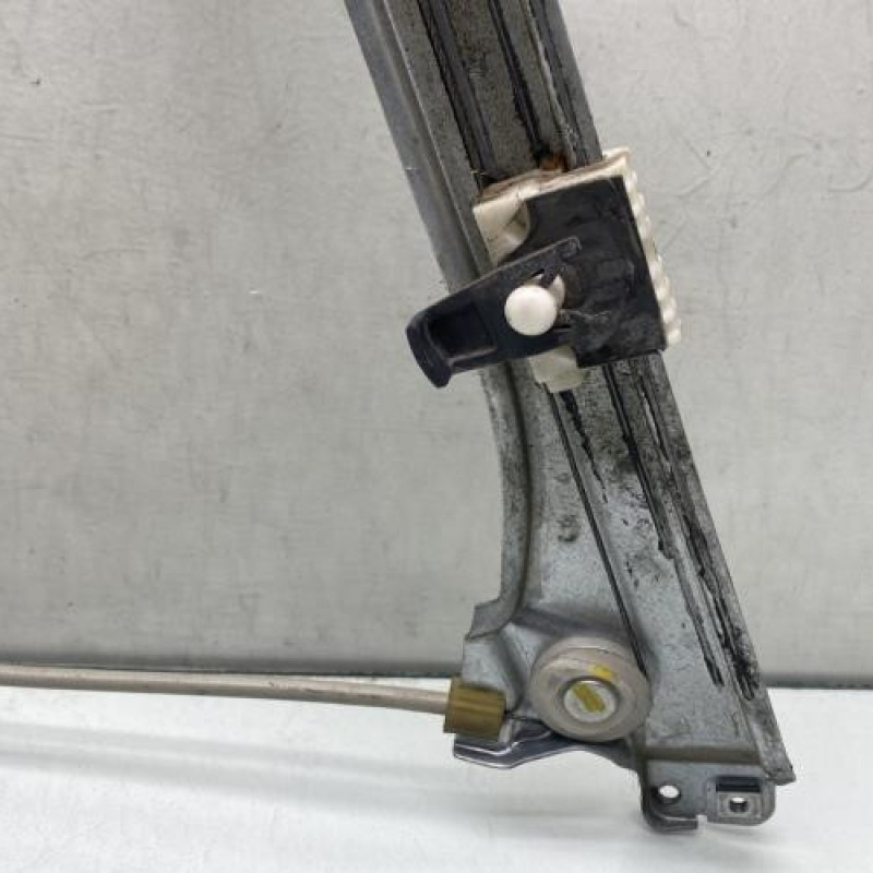 Leve vitre electrique avant droit RENAULT CLIO 3 Photo n°3