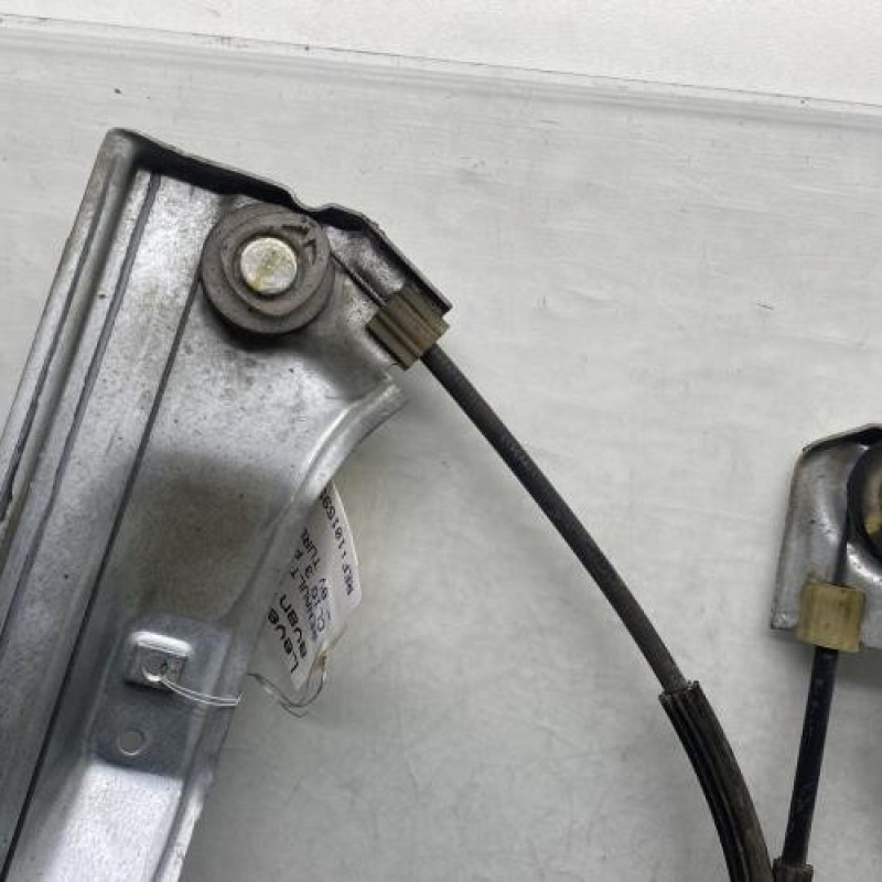 Leve vitre electrique avant droit RENAULT CLIO 3 Photo n°4