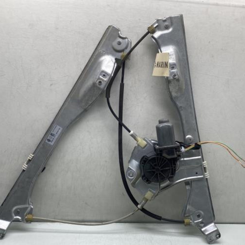 Leve vitre electrique avant droit RENAULT CLIO 3 Photo n°6