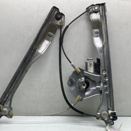 Leve vitre electrique avant gauche RENAULT CLIO 3 Photo n°1