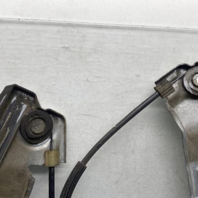 Leve vitre electrique avant gauche RENAULT CLIO 3 Photo n°4