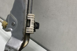 Leve vitre electrique avant gauche RENAULT CLIO 3