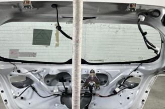 Malle/Hayon arriere TOYOTA YARIS 3