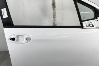 Porte avant droit TOYOTA YARIS 3 Photo n°1