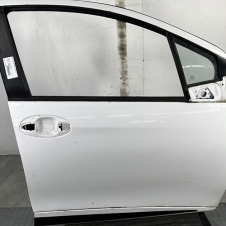 Porte avant droit TOYOTA YARIS 3 Photo n°1