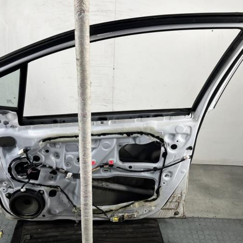 Porte avant droit TOYOTA YARIS 3 Photo n°4