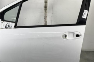 Porte avant gauche TOYOTA YARIS 3 Photo n°1