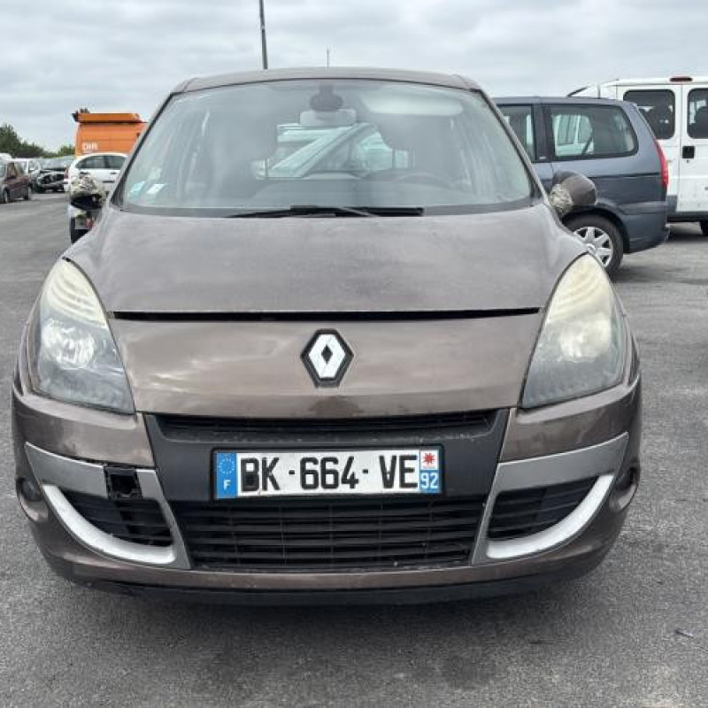 Attache ceinture avant droit RENAULT SCENIC 3 Photo n°8